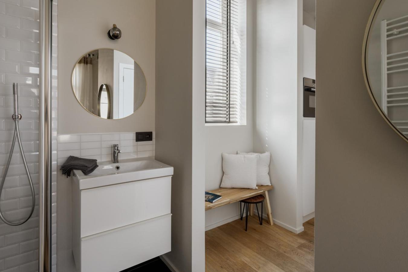 Mooi Licht In Bruisend Antwerpen! Apartment